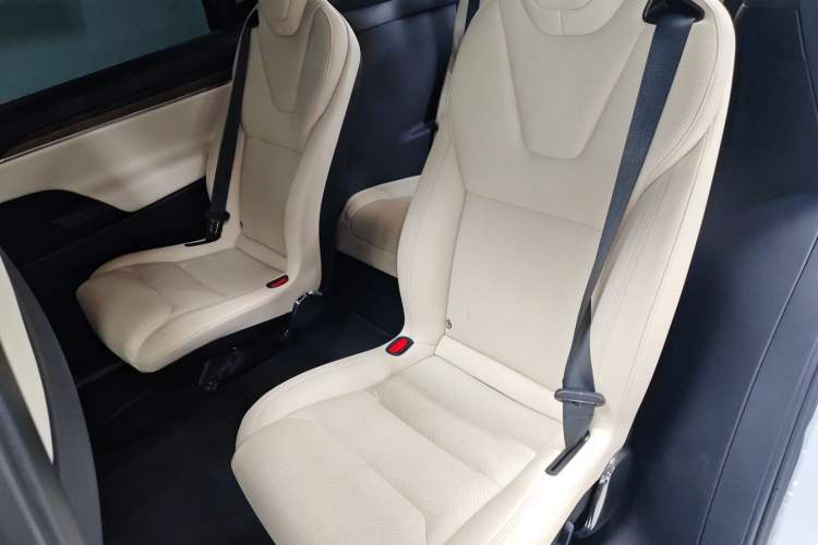 Used Tesla Model X 2023 Dual-Motor All-Wheel-Drive Version