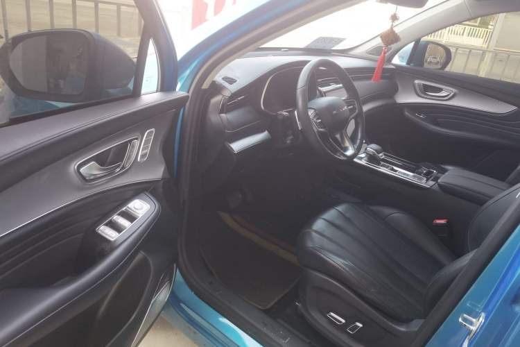 Used Roewe RX5 MAX 2019 300TGI Automatic Smart Cabin Luxury Edition