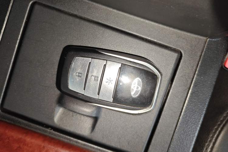 Used Toyota Camry 2013 2.0G Comfort Edition
