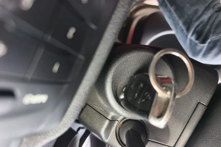 Used Citroen C4L 2015 1.2T Automatic Luxury Edition