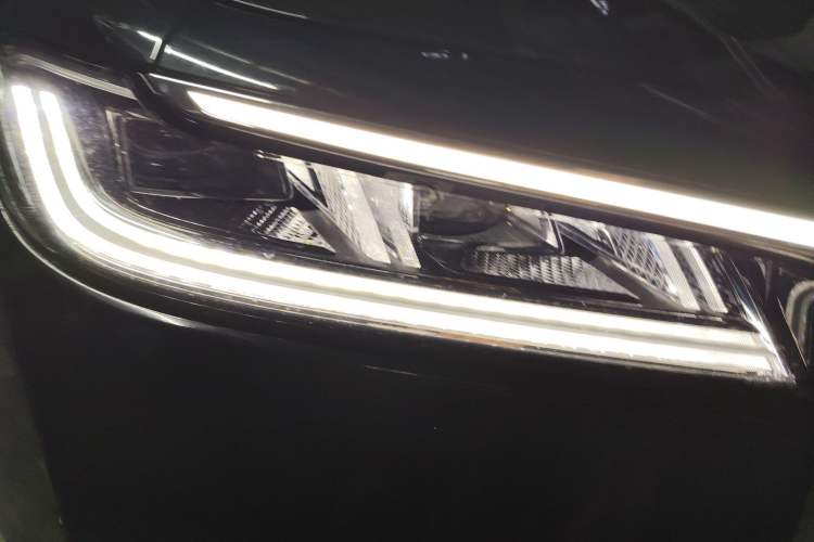 Used Hongqi H9 2020 2.0T Smart Connect Flagship Edition
