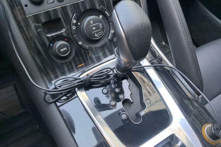 Used Peugeot 3008 2013 2.0L Automatic Trend Edition