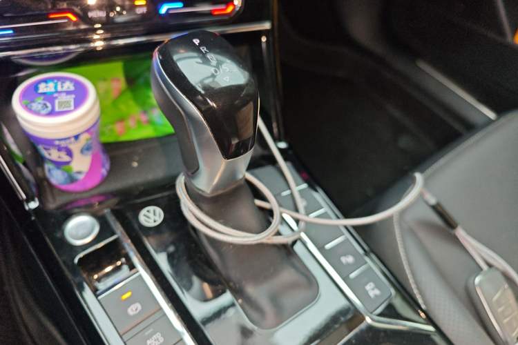 Used Volkswagen Passat 2024 380TSI Starry Dragon Deluxe Edition Gear Lever