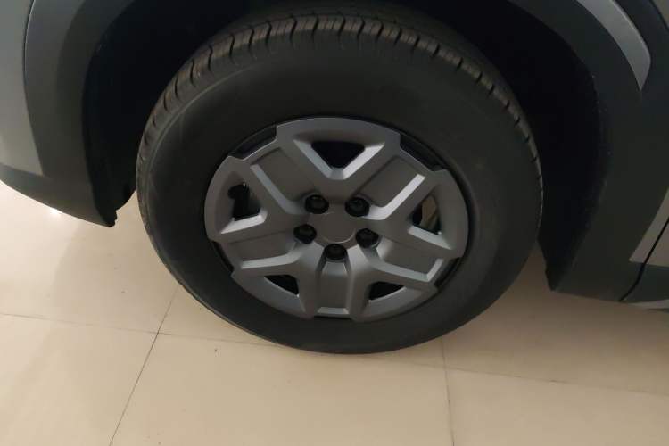 Used BYD Yuan UP 2025 Model 301KM Leading Version
