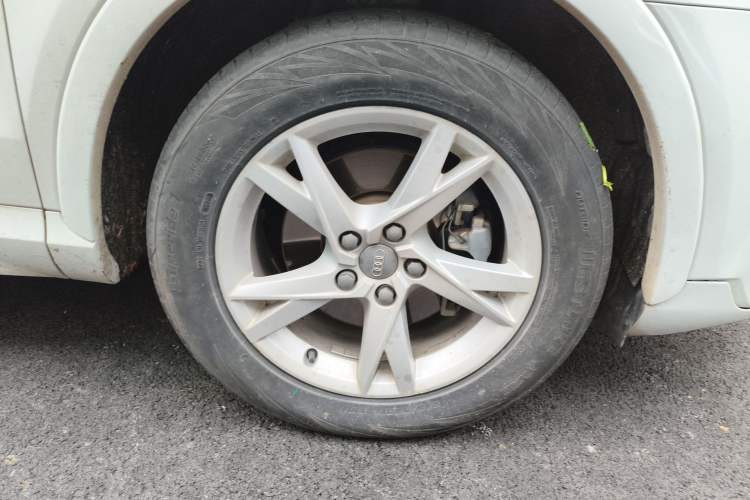 Used Audi Q3 2016 35 TFSI Fashion Model Right Front Wheel Hub