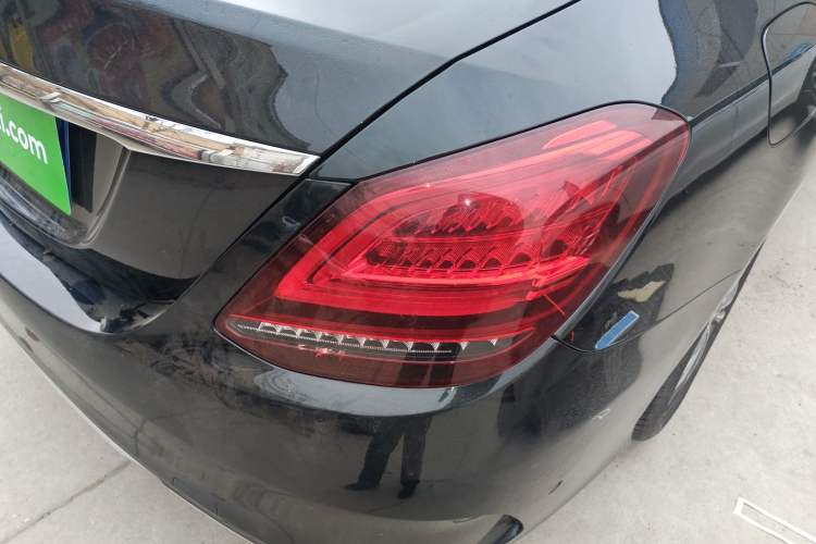 Used Mercedes-Benz C-Class 2021 C 200 L Fashion Edition Sport Version Right Rear Taillight