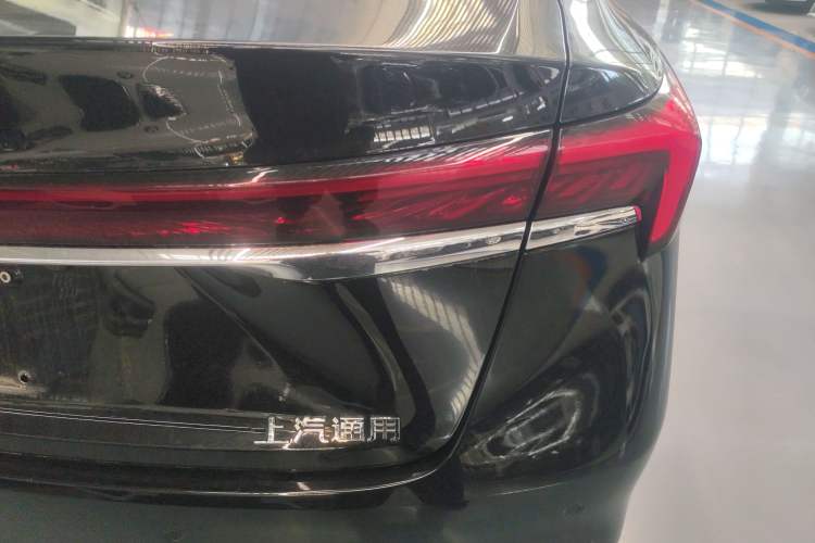 Used Buick LaCrosse 2023 28T Prestige Edition Right Rear Taillight