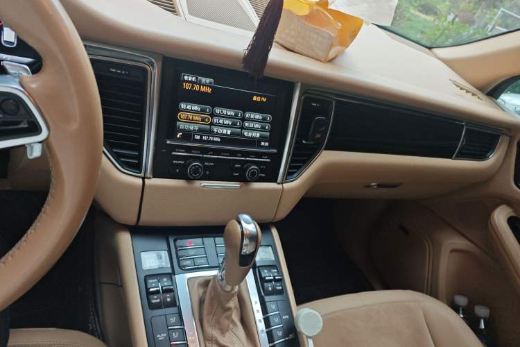 Used Porsche Macan 2014 Macan S 3.0T Audio And AC Panel