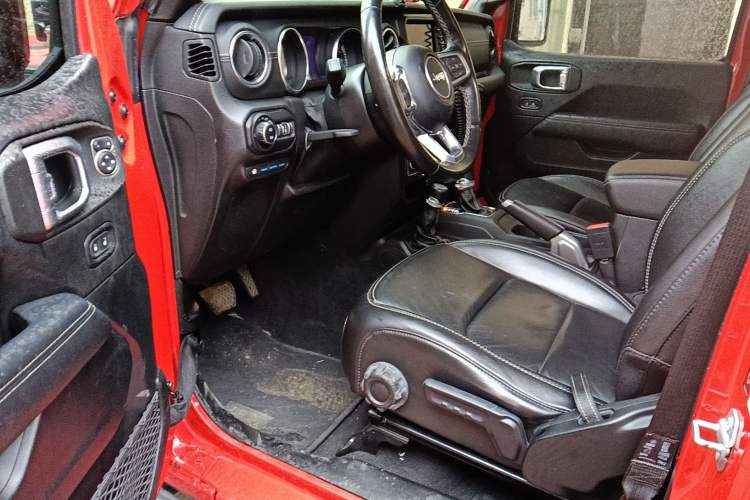 Used Jeep Wrangler New Energy 2021 Four-Door 2.0T 4xe Sahara Left Front Seat