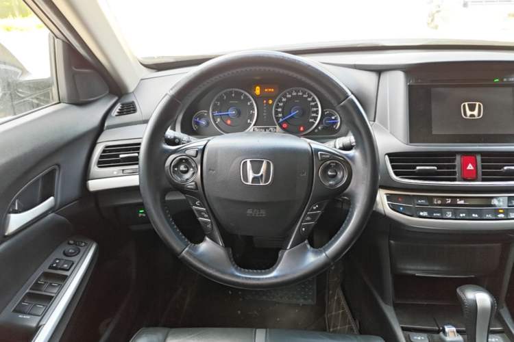 Used Honda Crosstour 2014 2.4L Luxury Edition
