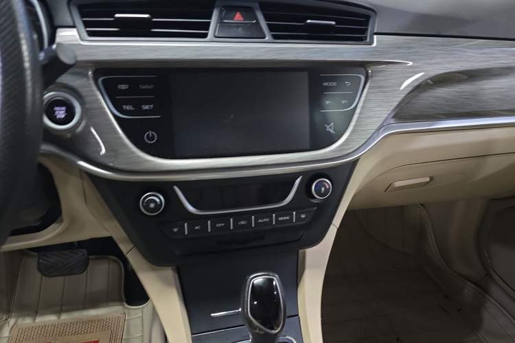 Used Geely Auto Emgrand 2017 Sedan Million Edition 1.5L CVT Luxury Model