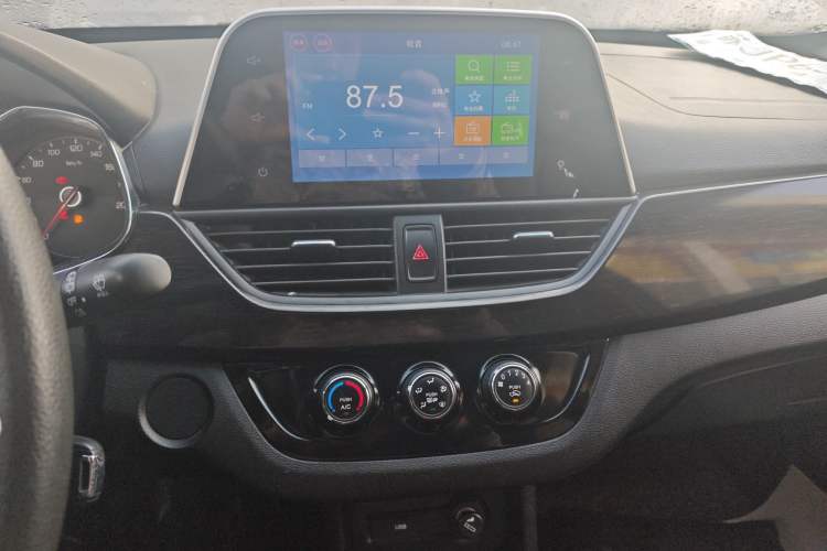 Used Baojun 310 2016 1.2L Manual Luxury Model