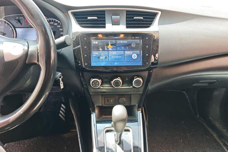 Used Nissan Sylphy 2019 Classic 1.6XL CVT Luxury Edition Audio And AC Panel
