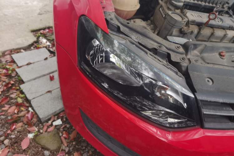 Used Volkswagen Polo 2013 1.4L Manual Fashion Edition Right Front Headlight