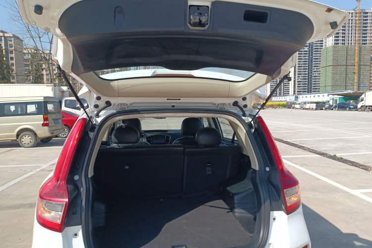 Used Geely Auto Vision X6 2016 1.8L Manual Luxury Model