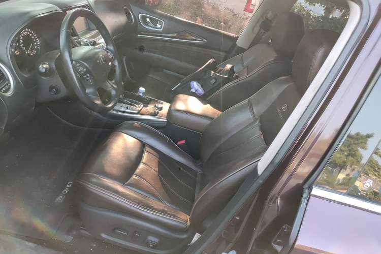 Used Infiniti QX60 2014 2.5 S/C Hybrid Two-Wheel Drive Excellence Edition Left Front Seat