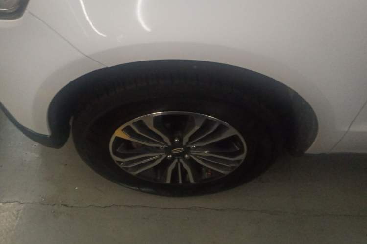 Used Geely Auto Vision X6 2016 1.8L Manual Luxury Model Left Front Wheel Hub