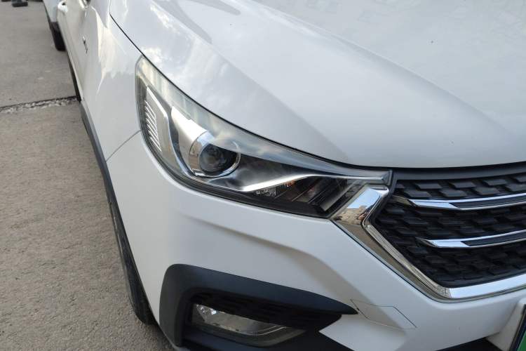 Used Baojun 310W 2018 1.5L Automatic Fashion Edition China VI