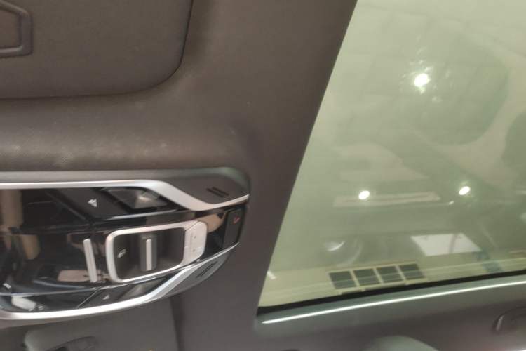 Used Geely Auto icon 2023 1.5TD Chocolate Smoothie Edition
