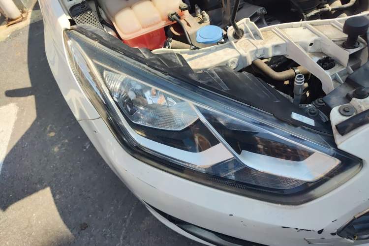 Used Ford Escort 2015 1.5L Automatic Comfort Edition
