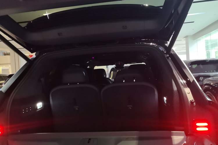 Used Zeekr 9X 2025 Hyper Edition
