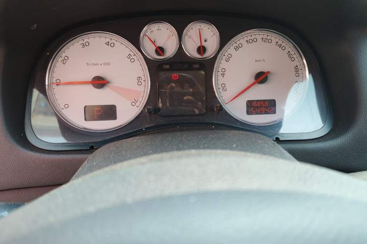 Used Peugeot 307 2010 Sedan 1.6L Automatic Comfort Edition Odometer Close Up