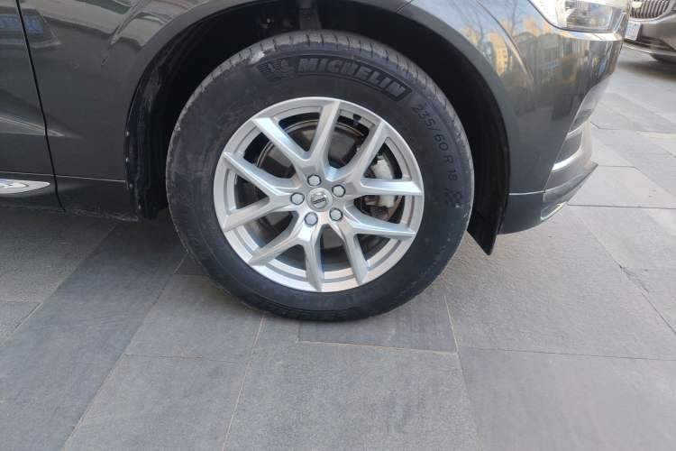 Used Volvo XC60 2021 T5 4x4 Smart Luxury Edition