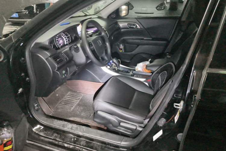 Used Honda Accord 2014 2.0L LX Comfort Edition Driver Seat