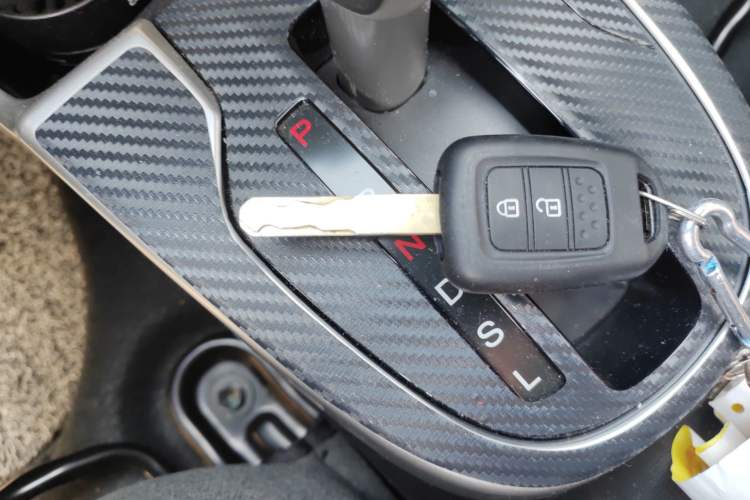 Used Honda Fit 2018 1.5L CVT Comfort Sunroof Version Vehicle Key