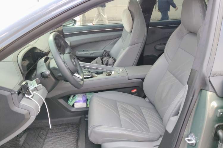 Used Zeekr 001 2024 YOU Edition 100 kWh All-Wheel Drive
