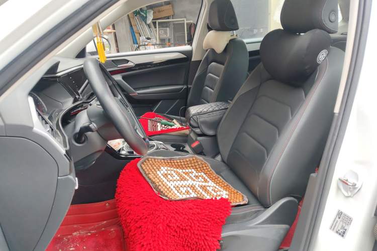 Used Volkswagen Tayron 2020 280TSI Two-Wheel Drive Luxury Connect Edition Left Front Seat