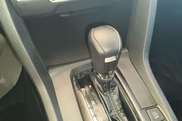 Used Honda Civic 2021 HATCHBACK 220TURBO CVT New Trendsetter