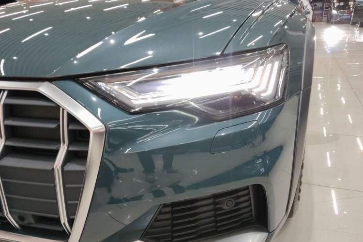 Used Audi A6 2021 allroad quattro Explorer 55 TFSI Prestige Off-Road Model