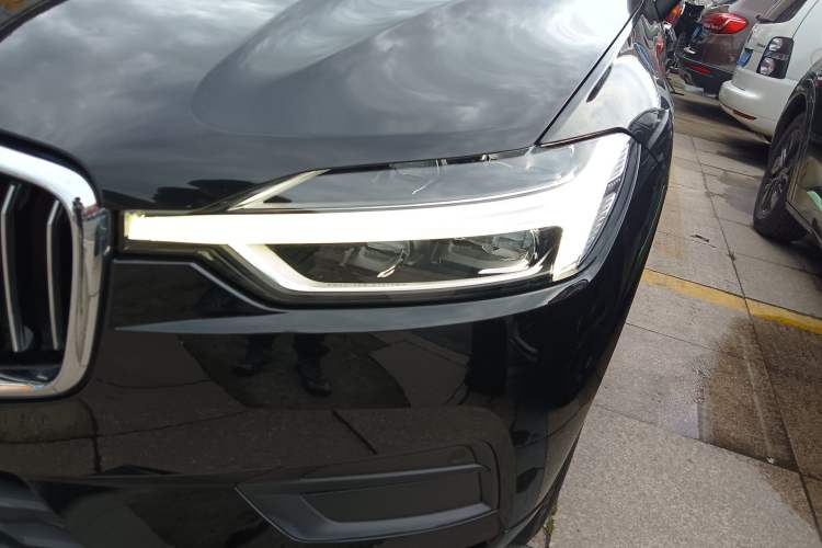 Used Volvo XC60 2019 T5 4x4 Smart Edition China VI Standard Left Front Headlight