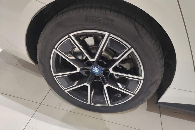 Used BMW i4 2022 eDrive40 Right Rear Wheel Hub