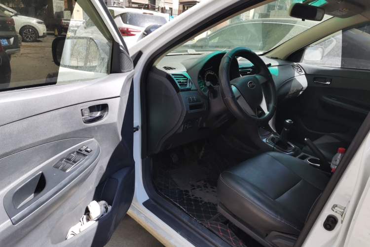 Used BYD F3 2020 1.5L Manual Luxury Edition Driver Seat