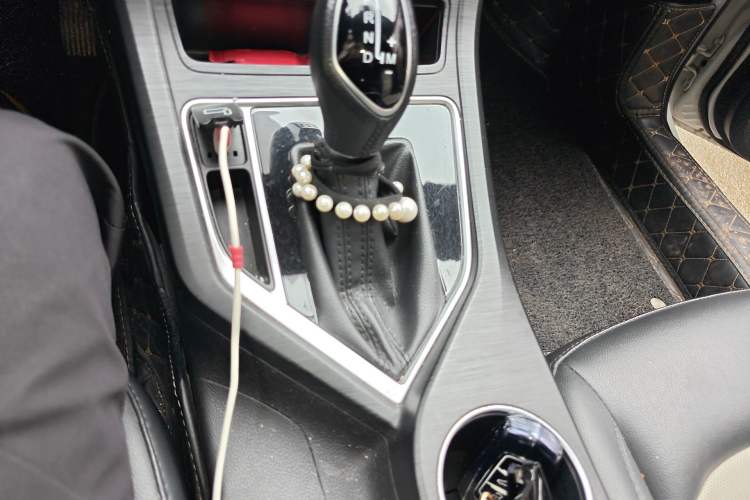 Used Geely Auto Vision 2019 Upgraded Model 1.5L CVT Prestige Version China VI Standard Gear Lever