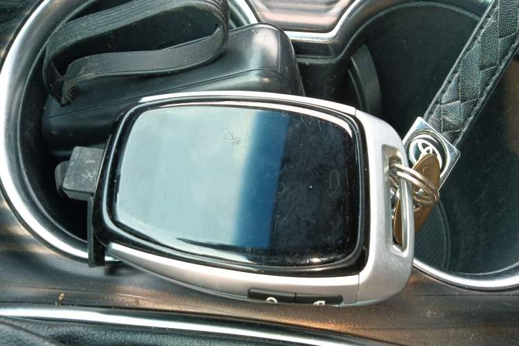 Used Toyota Camry 2019 Revised Version 2.5G Luxury Edition Vehicle Key