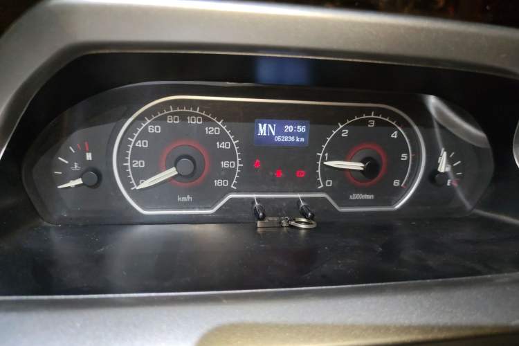 Used SAIC MAXUS Xintu V80 