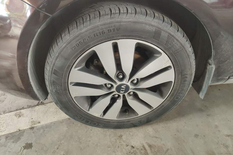 Used Kia Forte 2014 1.6L AT GLS