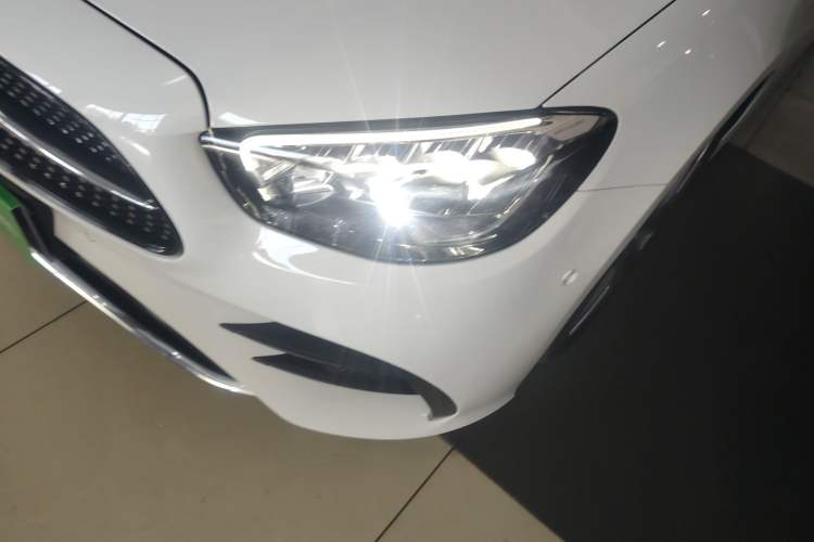 Used Mercedes-Benz E-Class (Import) 2023 E 260 Coupe