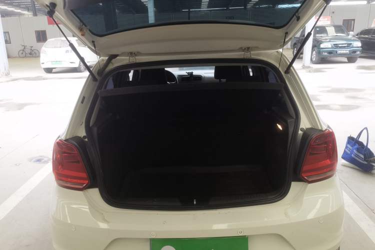 Used Volkswagen Polo 2016 1.4L Automatic Trendy Model