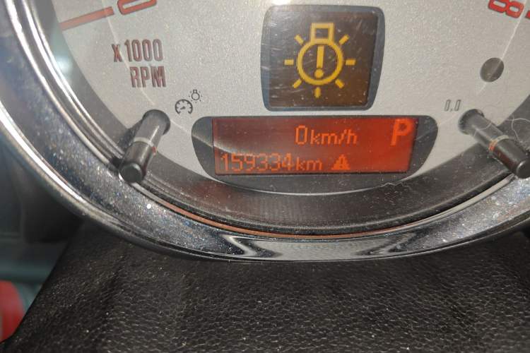 Used MINI Countryman 2013 1.6T COOPER S ALL4 Ski Edition Odometer Close Up