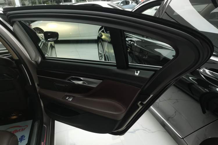 Used BMW 7 Series 2019 730Li Luxury Package