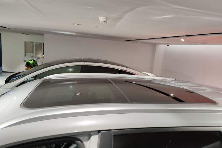 Used SAIC MAXUS Dajia 6 2022 1.3T PLUG-IN Executive Edition
