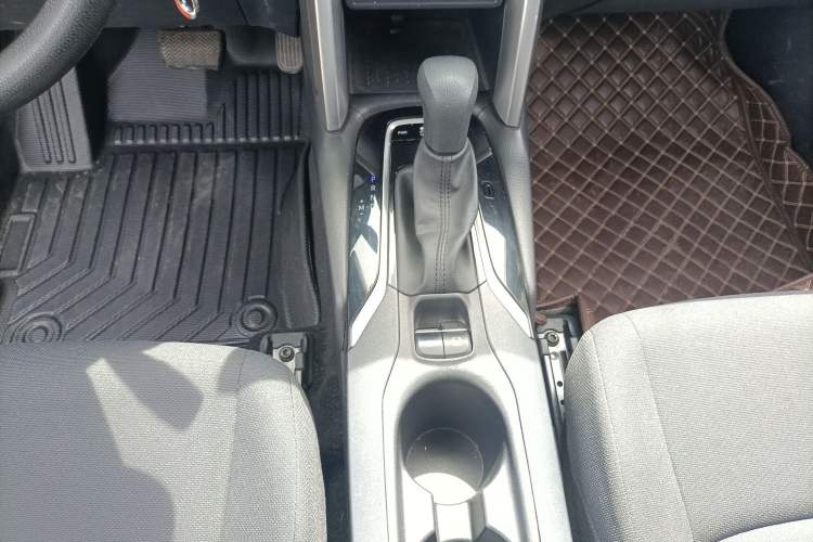 Used Toyota FRONTLANDER 2023 2.0L CVT Elite Edition Gear Lever