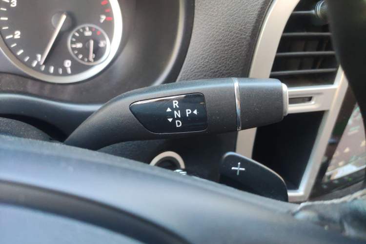 Used Mercedes-Benz Vito 2021 2.0T Elite Version 7 Seats