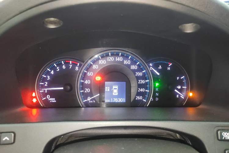 Used Toyota Crown 2012 2.5L Royal Leather Edition