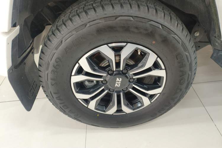 Used 212 T01 2024 2.0T Explorer