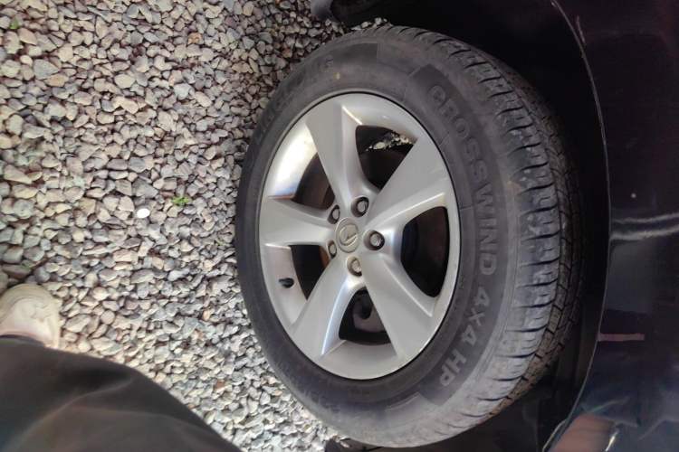 Used Lexus RX Classic 2011 270 Elegant Edition Right Front Wheel Hub